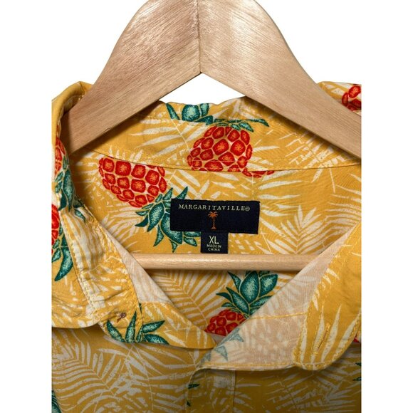 XL MARGARITAVILLE Men's Vintage Pineapples Golden‎ Rayon Hawaiian Shirt - Picture 3 of 7
